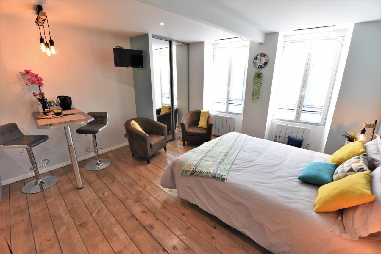 Studio 86 - Climatisation & Proche Centre-Ville- 2 Personnes - Bnb エペルネー エクステリア 写真