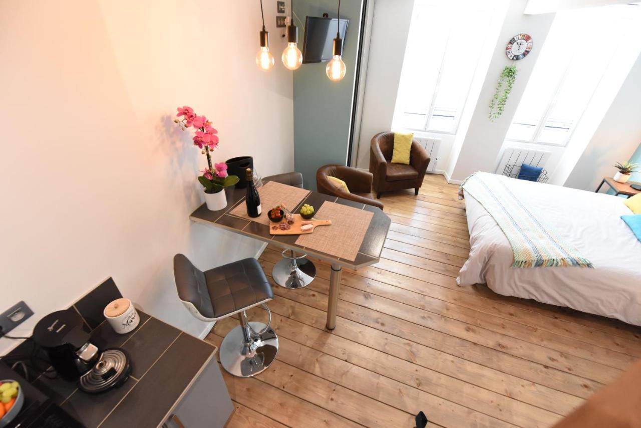Studio 86 - Climatisation & Proche Centre-Ville- 2 Personnes - Bnb エペルネー エクステリア 写真