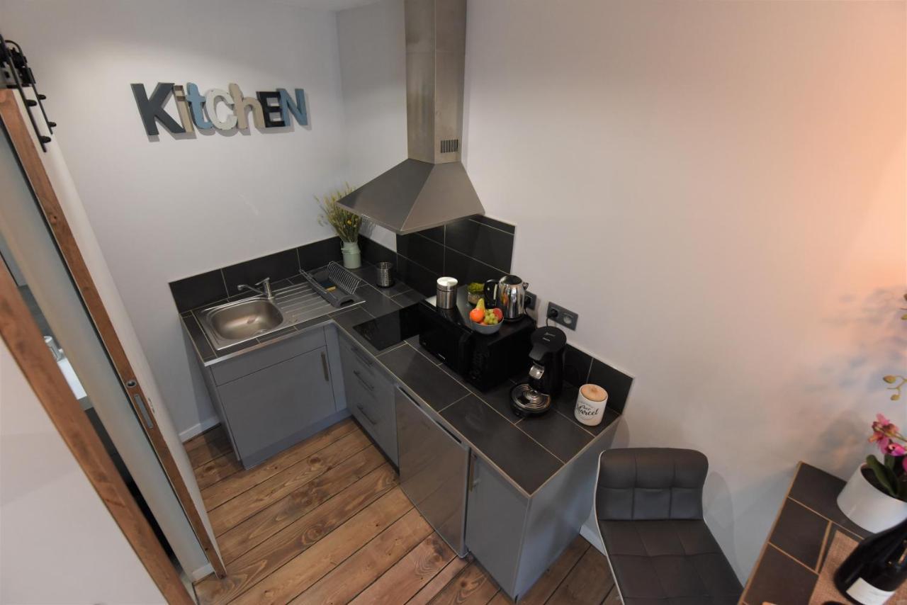 Studio 86 - Climatisation & Proche Centre-Ville- 2 Personnes - Bnb エペルネー エクステリア 写真